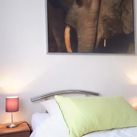 Uni Apartament *