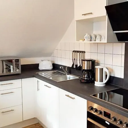 Apartament Uni *