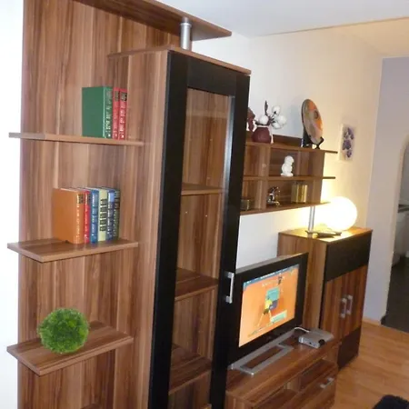 Uni Apartman